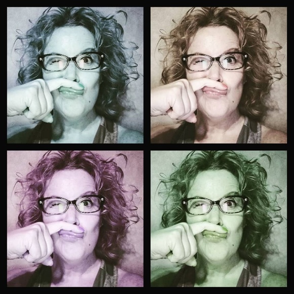 Meet your Posher, Lori - Picture 1 of 1